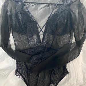 Princess Polly black lace sheer bodysuit size small